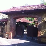 Swin Bed And Breakfast